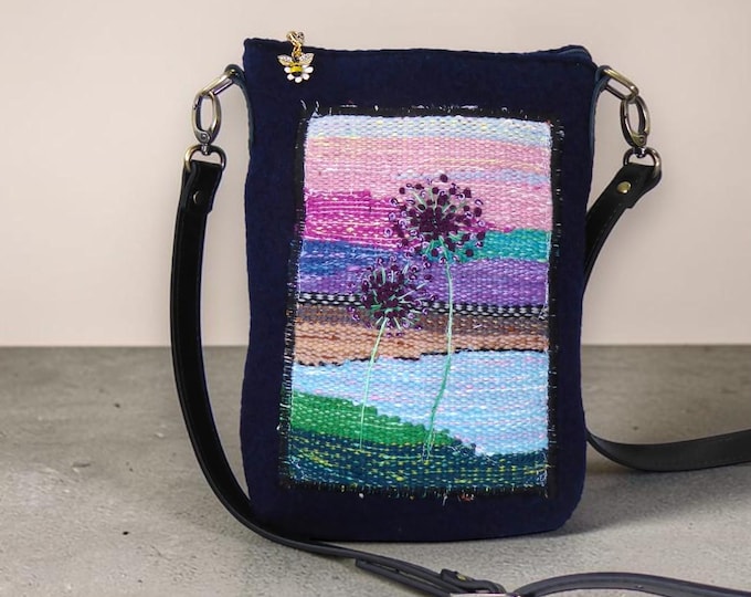 Small handmade felted shoulder bag (smbag14)