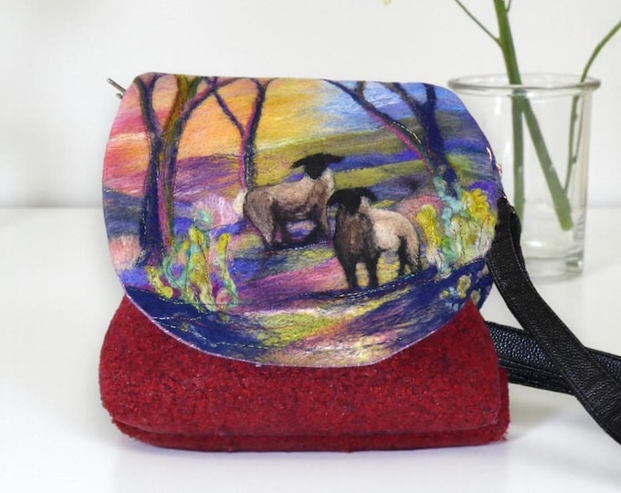Handmade felted shoulder bag (eshb23)