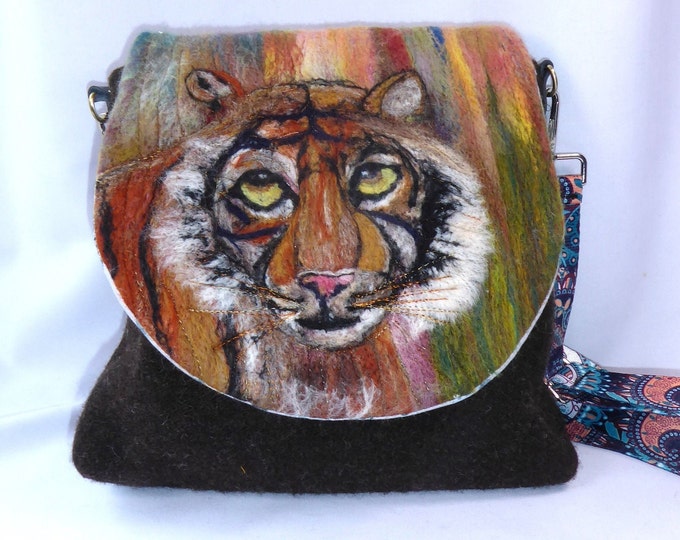 Handmade felted shoulder bag (eshb1)