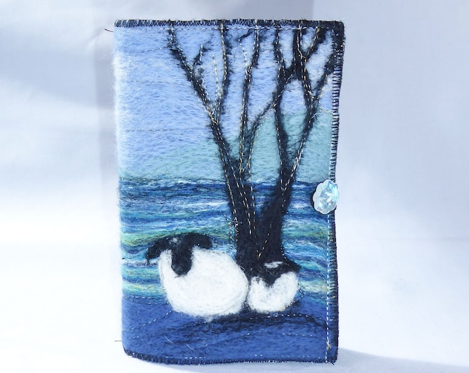 Handmade felted Sewing Wallet (sewp3)