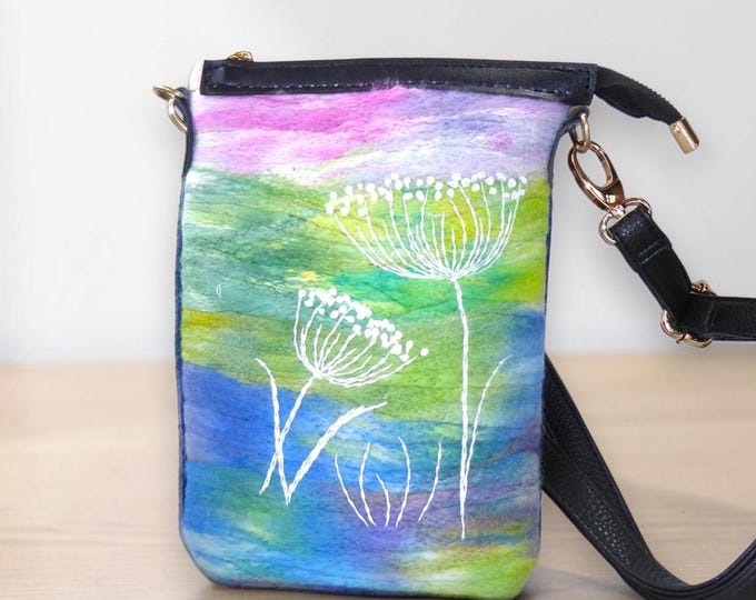 Small handmade felted shoulder bag (smbag1)