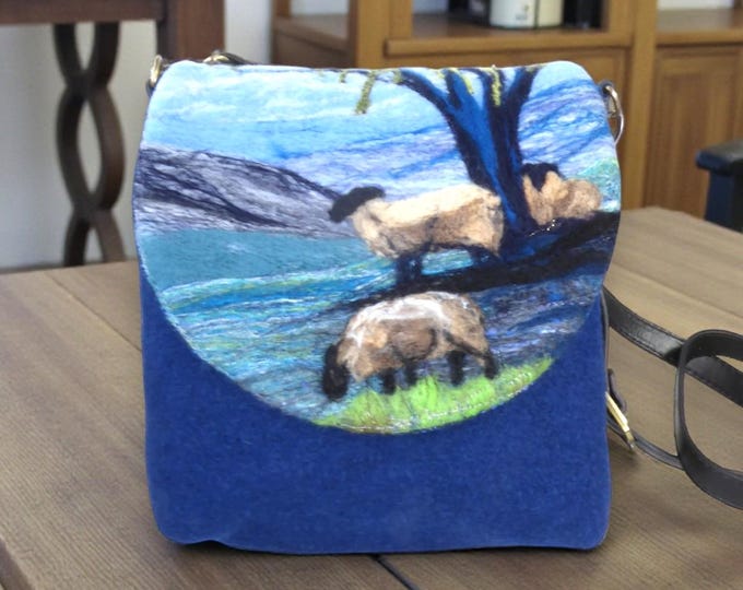 Handmade felted shoulder bag (eshb10)