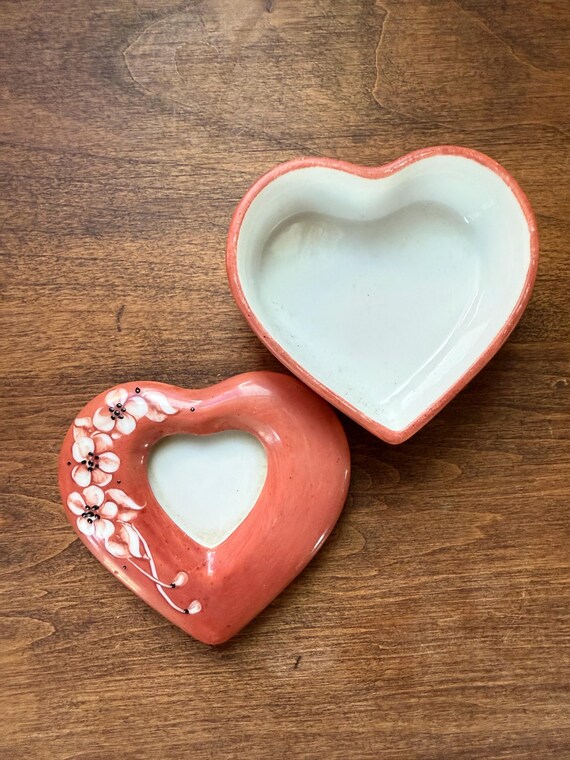 Hand Painted Porcelain Heart Trinket Box, Artist Signed View 2