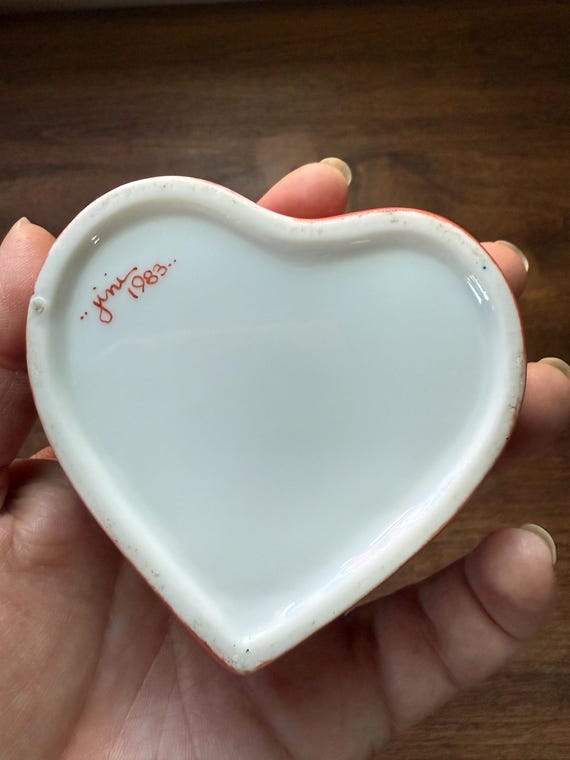 Hand Painted Porcelain Heart Trinket Box, Artist Signed View 4