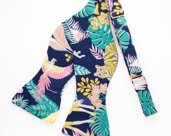 zoo animal self tie bow tie, menagerie bow ties, dark blue bow ties for men, zoologist gift, jungle animals bow tie, tiger freestyle bow tie