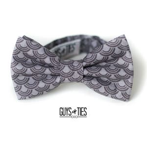 gray design bow tie, minimalist bow ties for men, simple wedding bowties, monochrome bowtie, boys geometric bowties, fun bow ties for church
