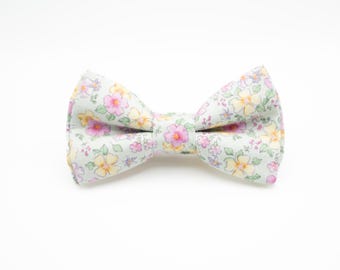 mint green floral bow tie, spring bow tie kids, pastel floral bowtie for boys, tiny flower bowties, pre tied, boy baby toddler teen bowties
