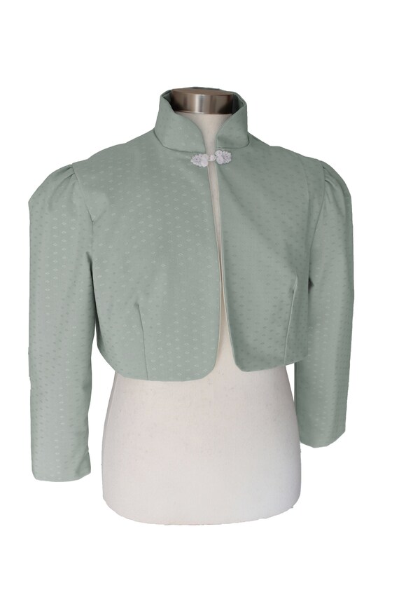 ladies white jacket size 20