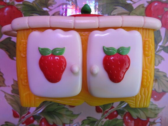 strawberry shortcake berry happy home