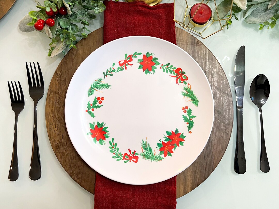 Set of Christmas Holiday Dinner Plates, Christmas Wreath Decorated Plates, Holiday Prints for