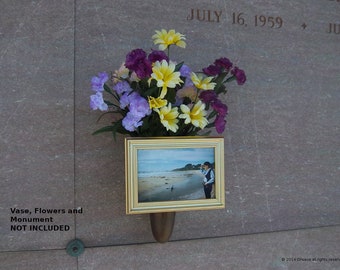 Personalize your loved one&#39;s cemetery grave, monument, crypt, memorial vase with a photo of your choosing with an Onvase.