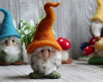 Gnome Needle Felting Kit -w/ Curly beards & Curved hat- Holiday Ornament/ Decoration/Gift -Detailed Photographs Instruction- for beginner