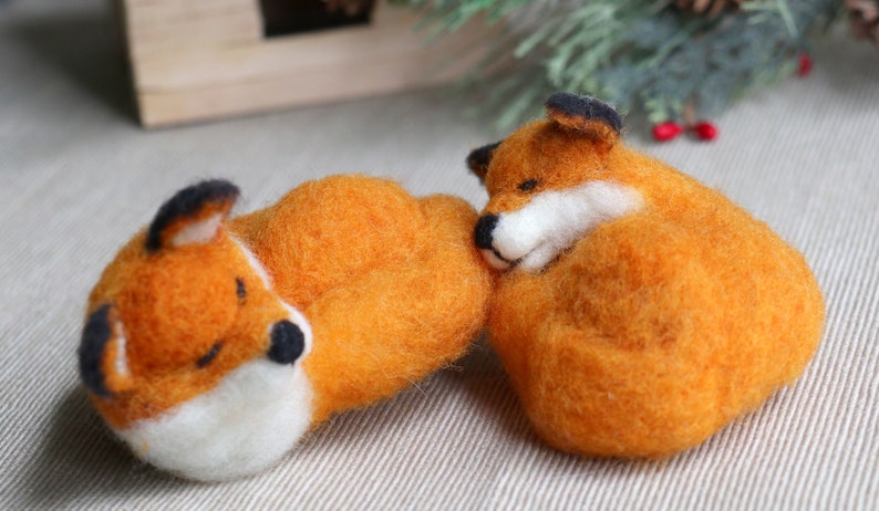 The Sleeping Red Fox Needle Felting Kit VideoTutorial Holiday Gift/Ornament-Detailed Photographs Instruction Felting kit for Beginner image 5