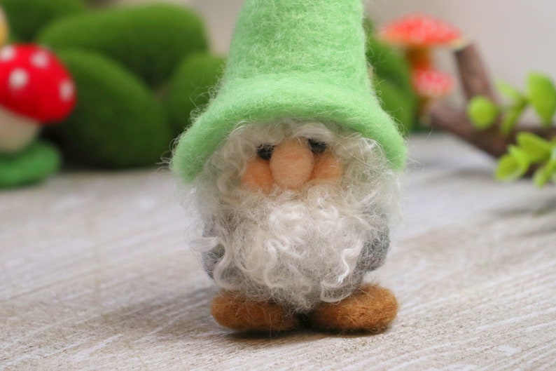 Gnome Needle Felting Kit w/ Curly beards & Curved hat Holiday Ornament/ Decoration/Gift Detailed Photographs Instruction for beginner image 8