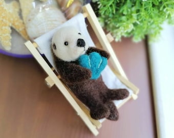 Sea Otter Needle Felting Kit -w/ Sea Shell or w/red heart -Ornament & Gift - Detailed Photographs Instruction- kit for beginner