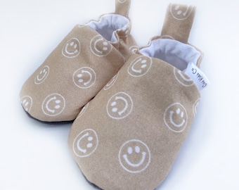 Happy Face Baby Shoes, Neutral Baby Shoes, Baby Moccs, Soft Soled Baby Shoes, Baby Booties,  Vegan Baby Moccasins