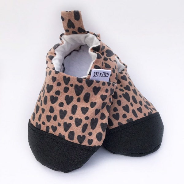 Leopard Heart Baby Shoes, Animal Print Soft Sole Baby Shoes, Baby Girl Shoes, Baby Booties, Baby Moccasins, Toddler Slippers, Moccs