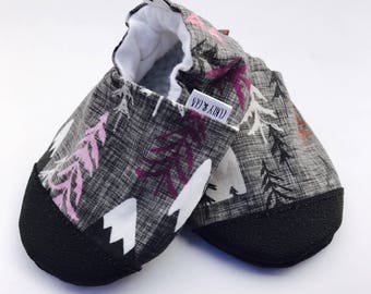 Gray Mountain Baby Shoes: Woodland Soft Sole Baby Slippers
