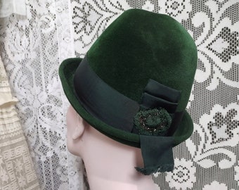 Tyrolean Hat Green Felt or Velvet Austrian Folk Costume Dark Green Traditional Historical Alpine Cap Thick Ribbon Silver Filigree Buckle