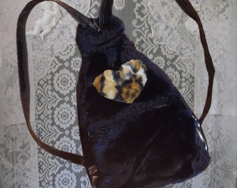 90s faux fur and black vinyl mini backpack cheetah leopard print fuzzy heart small Triangular PVC bag mall goth Y2k early 2000s grunge witch