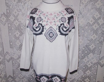 90s White Mockneck Sweater Paisley and Floral Embroidery Grey Pink Muted Green Long Cozy Pullover Fall Autumn Winter Boho Cottagecore 80s