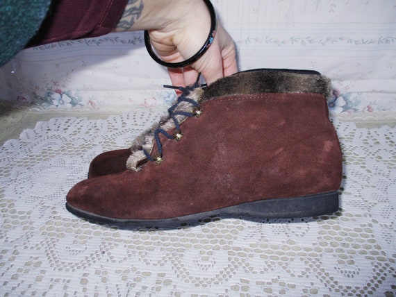 50s 60s Chocolate Brown Suede Winter Ankle Boots … - image 7