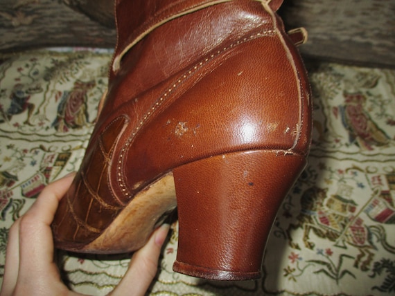 Antique Boots Tobacco Brown Leather Croc Cross St… - image 5