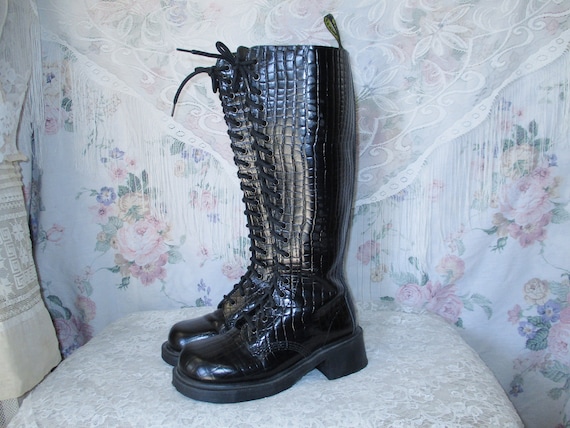 Knee high docs outlet