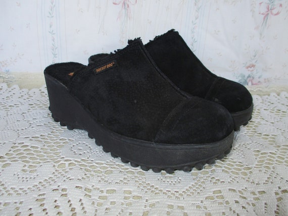 y2k Rocketdog Platfrom Wedge Clogs Black Suede Fu… - image 1