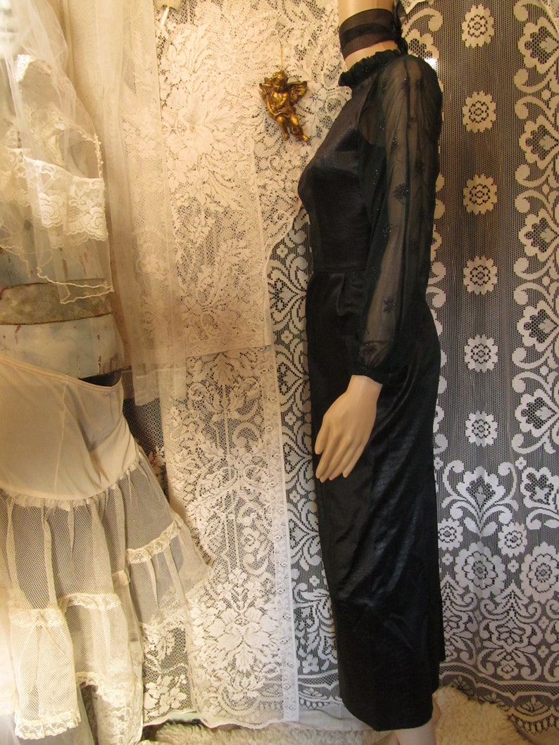 Black Snake Print Dress High Victorian Collar 70s 80s Trad Goth Balloon Poet Sleeves Witchy Witch Vampira Elvira Sheer Floral Daisy Collar