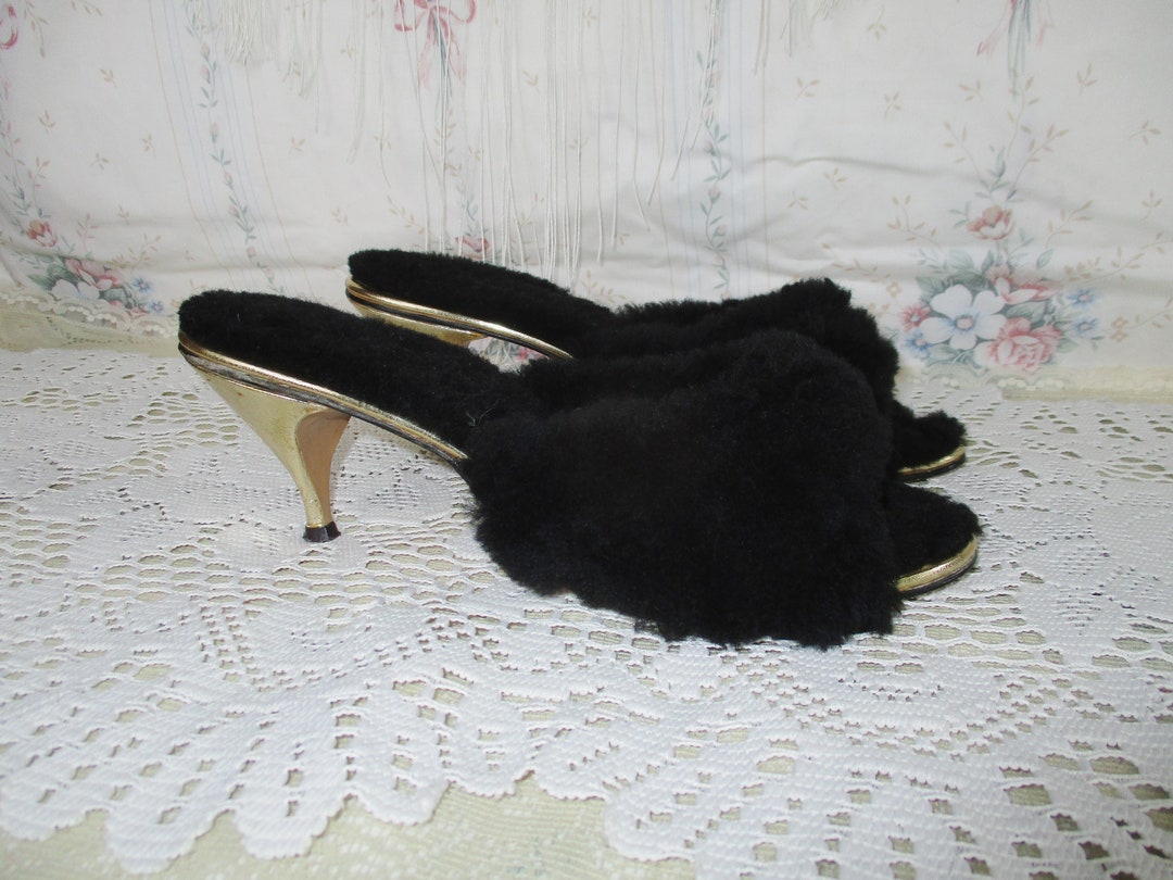 Boudoir Heels 50s 60s Black Faux Fur and Gold Low Kitten Spike ...
