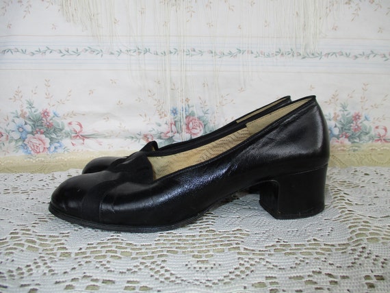 Black Leather and Suede Low Block Heels 70s 80s E… - image 4