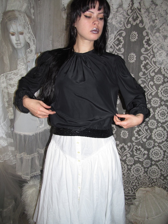 black blouse size 16