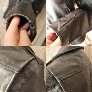 Black Leather Cropped Motorcycle Jacket Quilted Lining Missing Buckle Classic Thick Moto Coat Some Distress and Wear Trad Goth Punk Rocker afbeelding 8