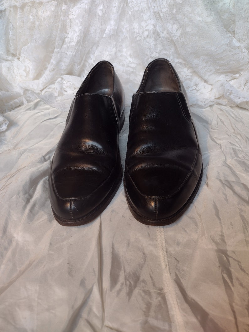 Florsheim Black Leather Dress Shoes Pointed Toe Slip On Loafers 50s 60s 70s Stitched Sole Quality Retro Trad Goth Punk Preppy 7 1/2 C Narrow image 5