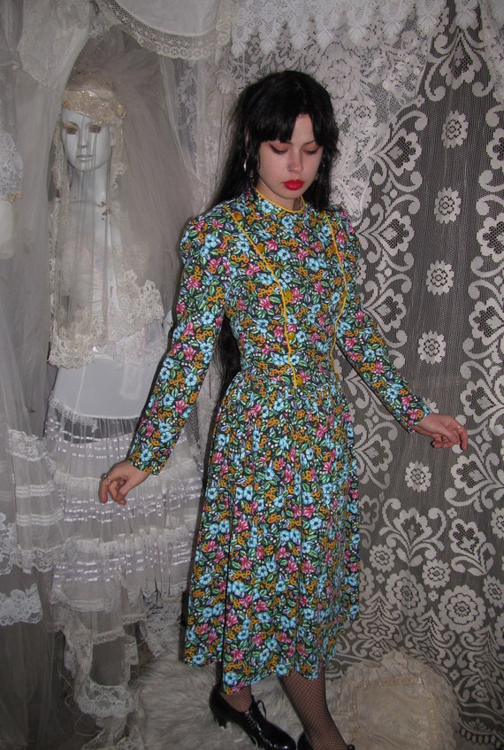 80s Prairie Dress Bright Dark Floral Cottage Cott… - image 2