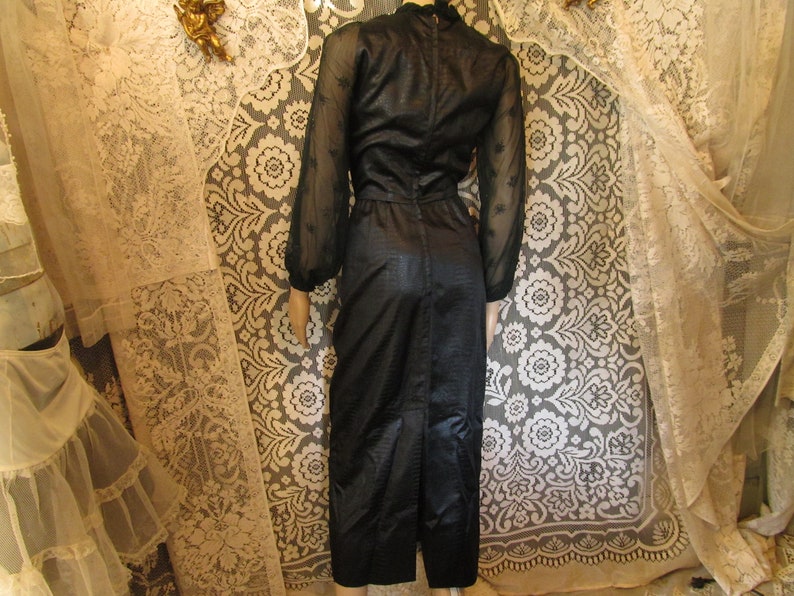 Black Snake Print Dress High Victorian Collar 70s 80s Trad Goth Balloon Poet Sleeves Witchy Witch Vampira Elvira Sheer Floral Daisy Collar