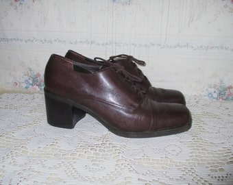 90s Brown Leather Shoes With Block Heel Lace Up Oxfords Westies Dark Academia Granny Retro Prairie Victorian Grunge Cute Made in Brazil 7.5