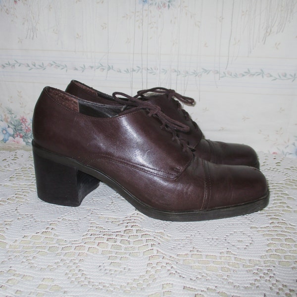 90s Brown Leather Shoes With Block Heel Lace Up Oxfords Westies Dark Academia Granny Retro Prairie Victorian Grunge Cute Made in Brazil 7.5