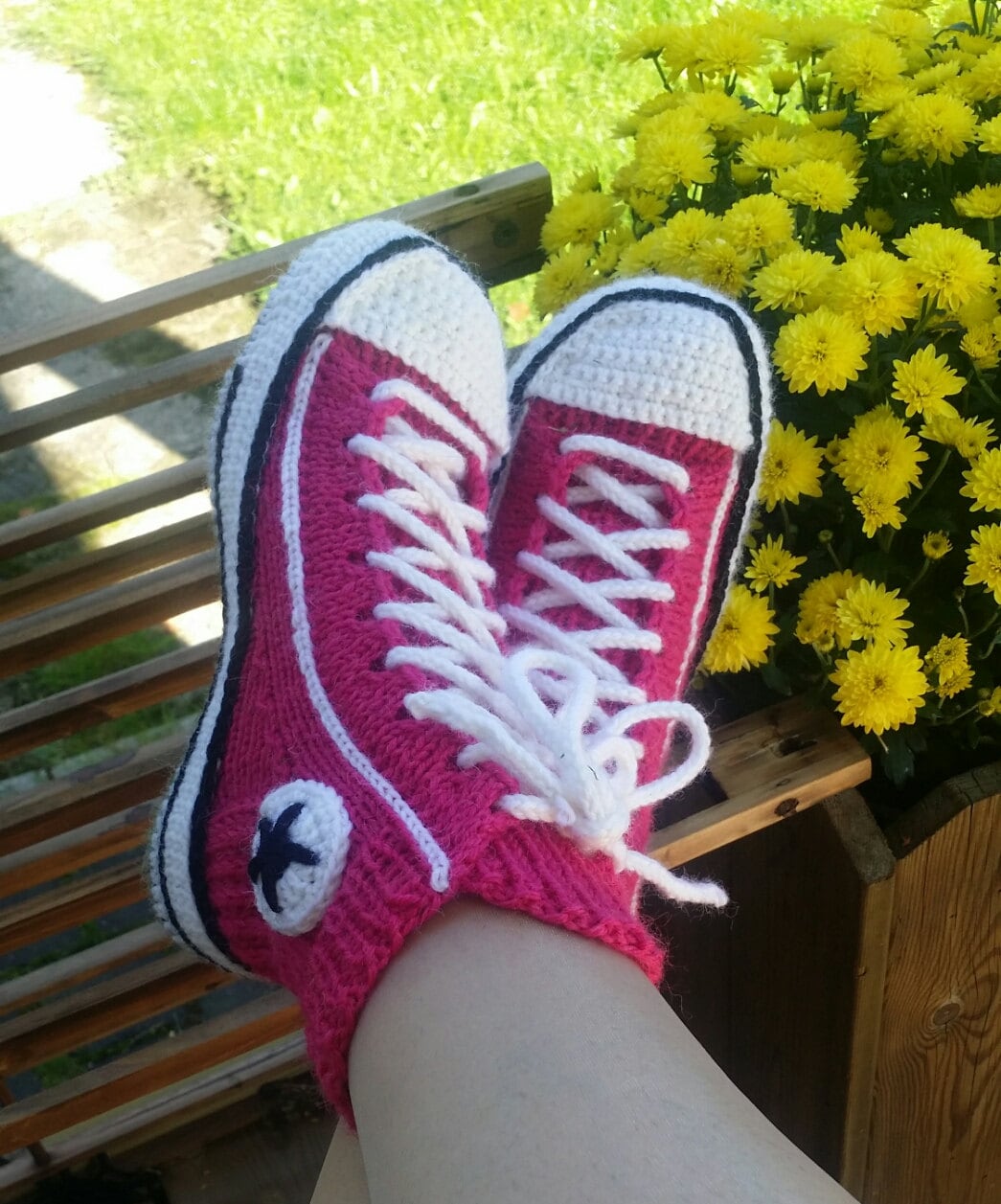 Knitted converse on sale socks pattern