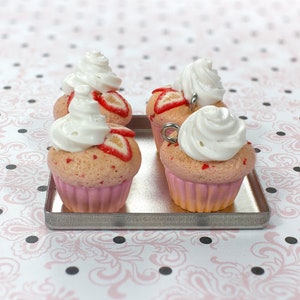Strawberry Cupcake Charms, Decoden or Stitch Keeper