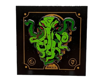 CTHULHU HEAD PIN, lovecraftian horror enamel pin