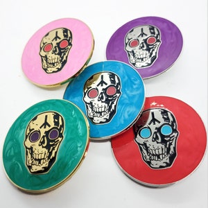 DEATH STARE PIN, 45mm horror skull enamel pin