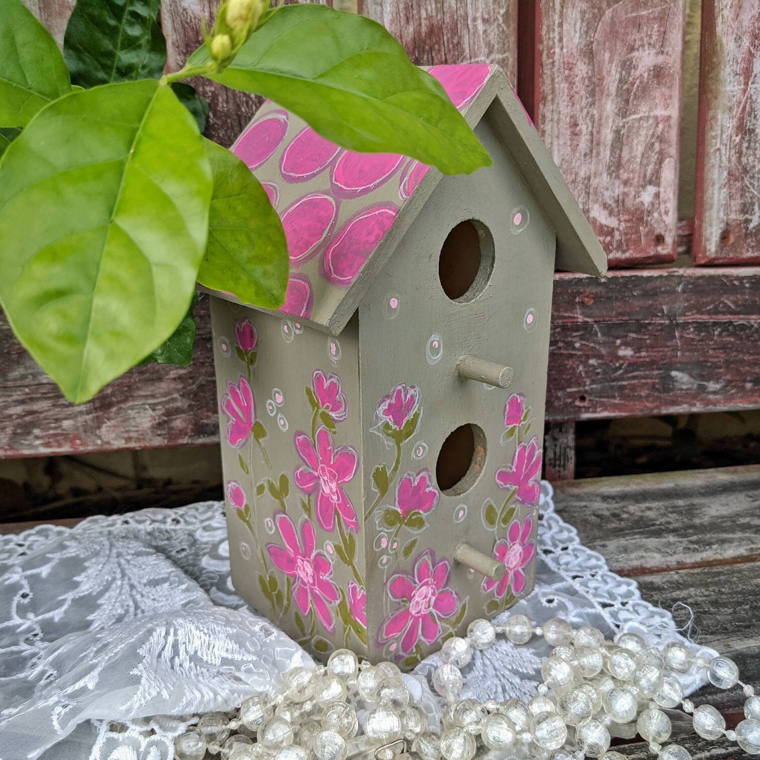 Pajarera de madera decorativa pintada de gris con flores | Etsy