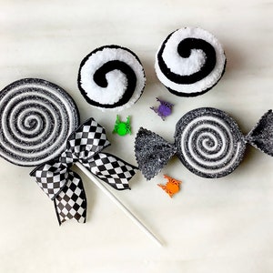 Faux Halloween Candy Decorations, Lollipop with Spider,  Wreath Attachments, Embellishments, Halloween Decorations, Fake Candy for Swags