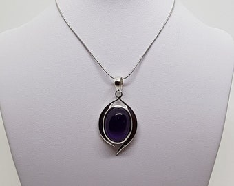 Oval Amethyst Silver pendant