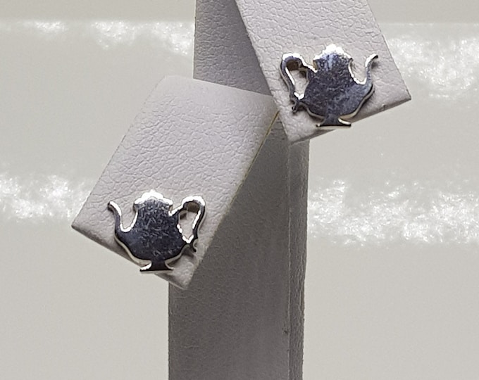 Silver teapot stud earrings