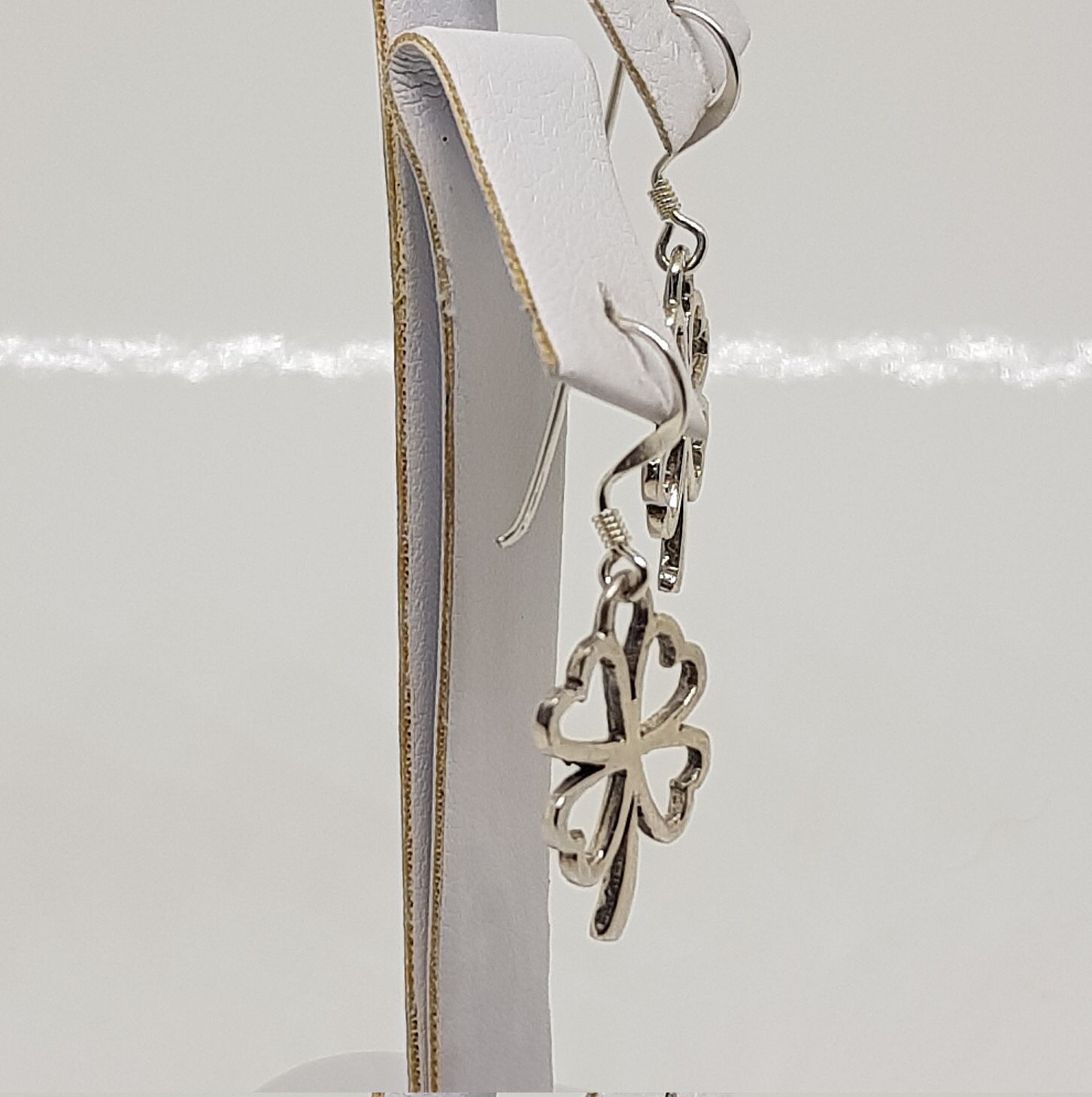 SLUYNZ 925 Sterlingsilber Kleeblatt Ohrstecker – Ca. 1,2 Cm, Hypoallergen, Geschenkbox