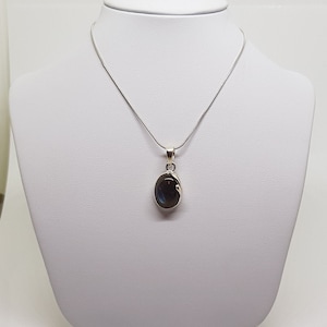 Oval silver Labradorite pendant