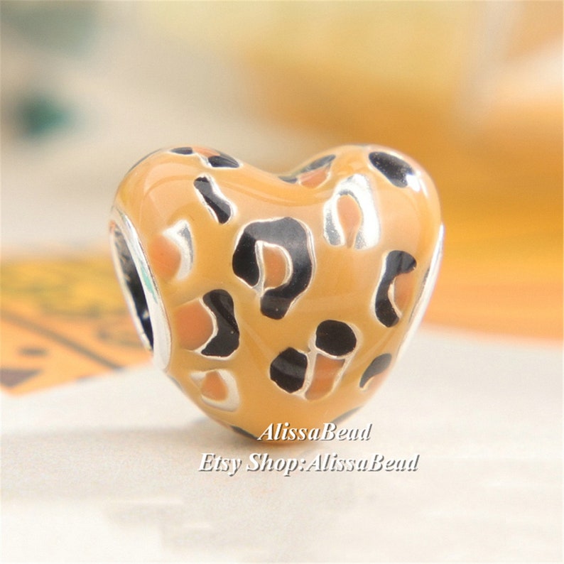 2019 Summer Release sterling silver Spotted Heart Charm With Enamel Charm beads Fits All European Women Jewelry DIY Bracelets Necklaces